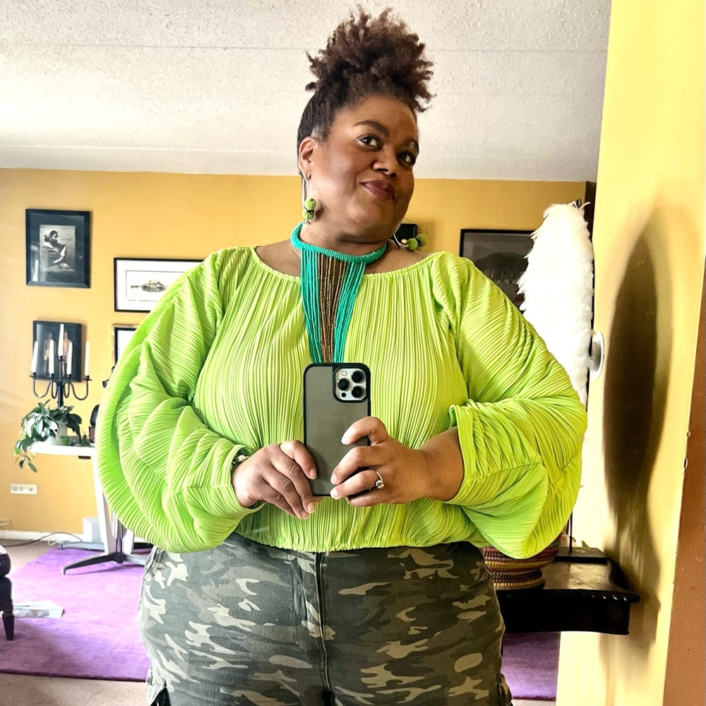 Meet your Posher, Laura